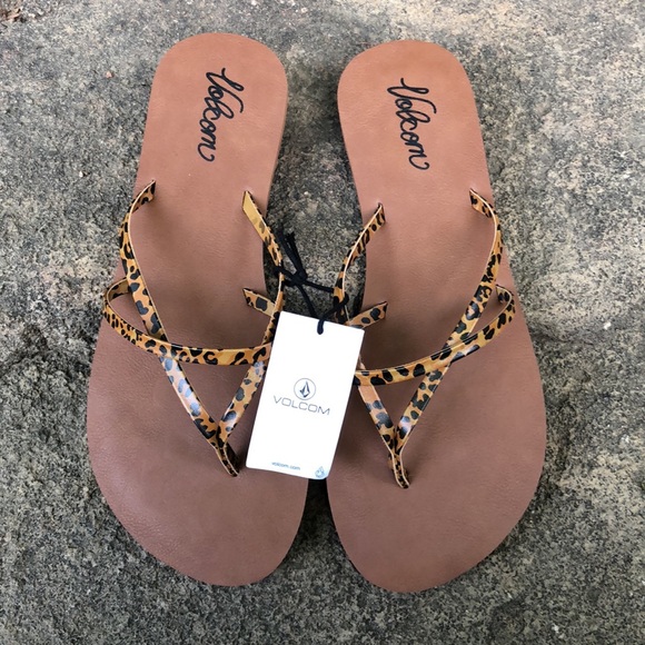 Volcom Women’s Size 10 Cheetah 🐆 Print Sandals 🩴 - Picture 2 of 6
